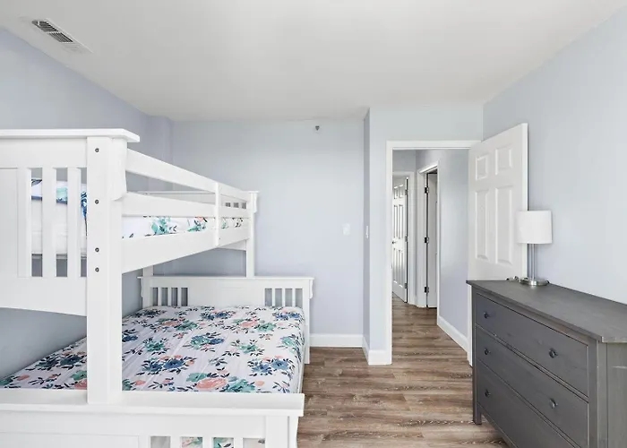 Breezy Point 302 *